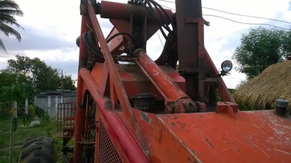 ขายรถคีบ 3 ล้อ สภาพพร้อมใช้งาน เครื่องเดิม 3 สูบ ปั้มดี ยางดี ราคาต่อรองได้ครับ