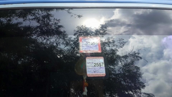 ขาย6ล้ออีซูซุ NPR120 ฝาขาวหัวเดิม แชชซีสวยเครื่องเดิม คอกเสริมข้างแป๊ปขาว แชชซี เอกสารเล่มทะเบียนพร้อมโอน