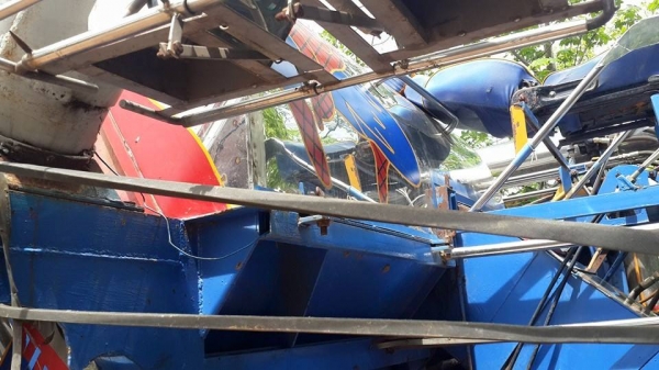 ขายรถเกี่ยวข้าว บางไทร JO8C260 เทอร์โบว์ ช่วงล่าง12 ปั๊มไดกิ้น23 สภาพพร้อมใช้งานเครื่องดี พร้อมลงงาน