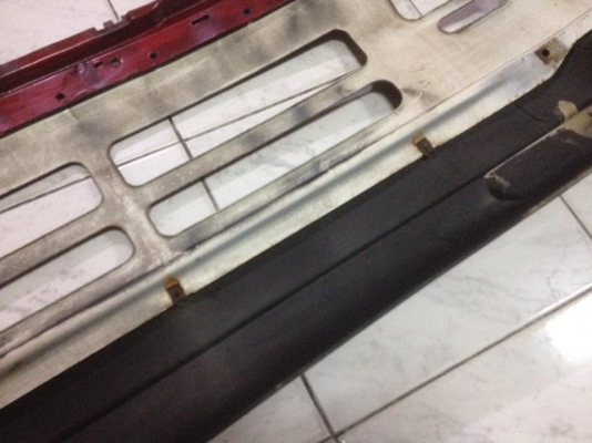 ขายคางหน้าพร้อมลิ้นล่าง e30 ราคา2200บาท โทร0924462525โส