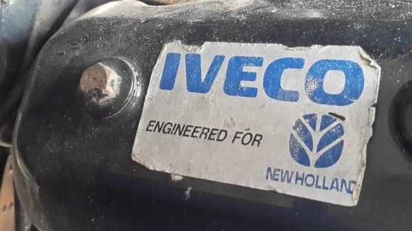 ขายรถไถNEWHOLLAND 80-66S เอกสารอินวอยซ์ ประกอบให้ใช้งานปกติหรือขายตามสภาพ เครื่องดี ยางดี อุปกรณ์ใบดันหน้า เฟืองท้ายดีเกียร์เดิม