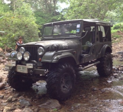 ขายรถ Jeep รุ่น CJ6 เครื่องยนต์ดีเซล ISUZU