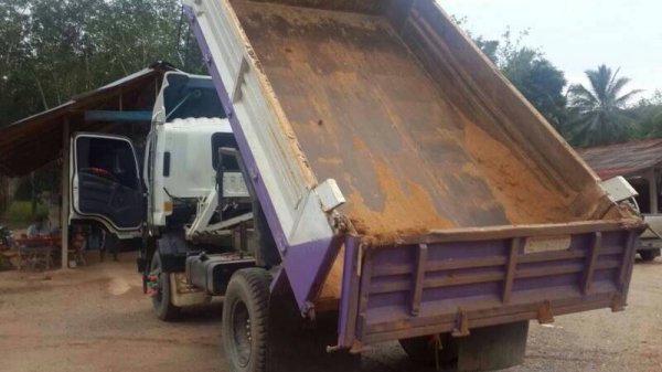 Isuzu Ftr240  ดั้มsmm  ยอดจัดไฟแนนซ์ได้ 1,000,000 บาทคะ