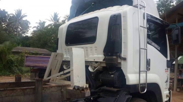 Isuzu Ftr240  ดั้มsmm  ยอดจัดไฟแนนซ์ได้ 1,000,000 บาทคะ