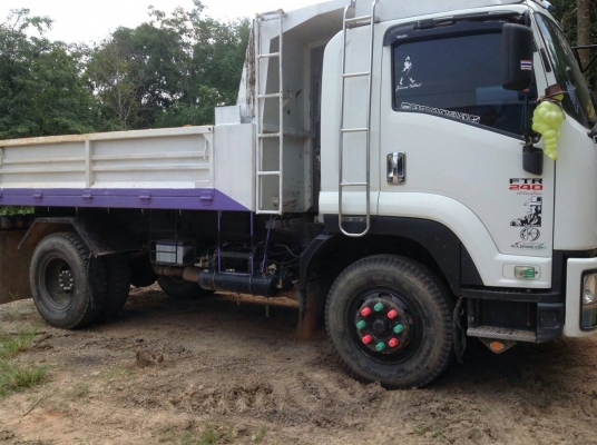 Isuzu Ftr240  ดั้มsmm  ยอดจัดไฟแนนซ์ได้ 1,000,000 บาทคะ