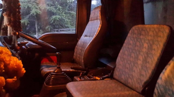 ขายรถบรรทุก 6 ล้อตู้แห้ง ISUZU FTR 200 แรงม้าปี 2547 ราคา 800000