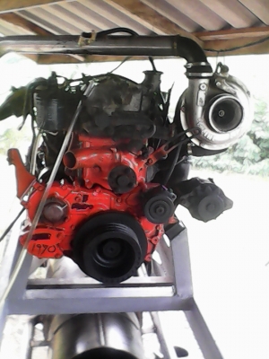 ขายเครื่องยนต์อิสุสุ6bd1 165แรงม้าสตาร์ติดง่าย แน่น เก่าเก็บไม่เคยรื้อ