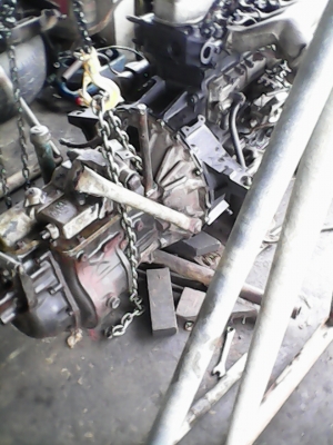 ขายเครื่องยนต์อิสุสุ6bd1 165แรงม้าสตาร์ติดง่าย แน่น เก่าเก็บไม่เคยรื้อ