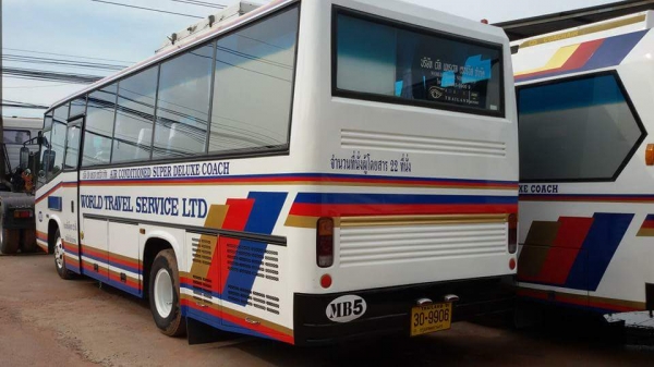 @@@___รถบัสVIPแอร์ Mercedez Benz   เกียร์ออโต้ 22 ที่นั่ง มีห้องน้ำ___@@@