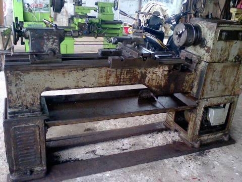 แท่นกลึง 6 ฟุต  3 เพลา เกียร์บล็อก ไฟบ้าน พร้อมใช้งาน ด่วน !!! 78,000