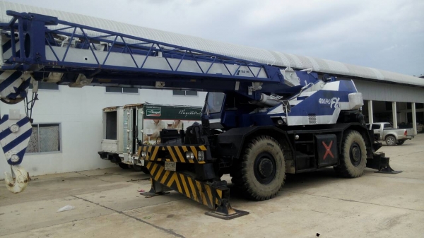 ขายรถเครน40ตัน4ล้อรุ่นM1พร้อมใช้งาน