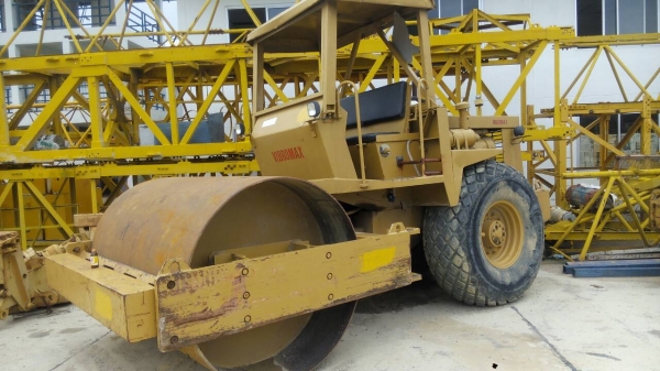 ขายรถบด10ตันถูกๆใช้งานได้ดีมี2คัน