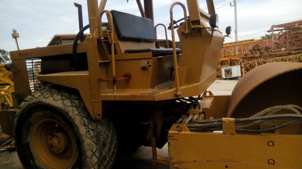 ขายรถบด10ตันถูกๆใช้งานได้ดีมี2คัน