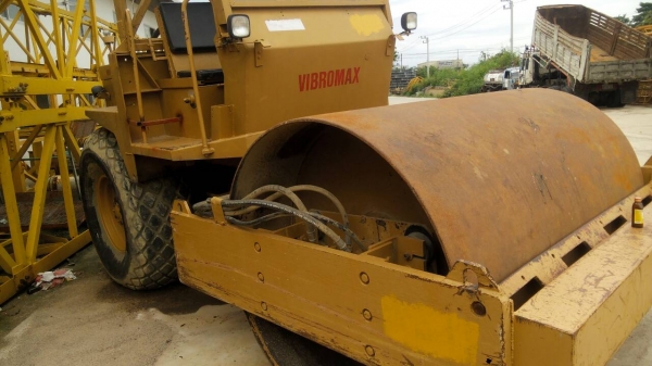 ขายรถบด10ตันถูกๆใช้งานได้ดีมี2คัน