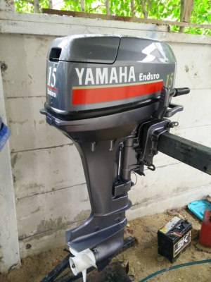 Yamaha15/2strokeหางสั้นพร้อมใช้งาน