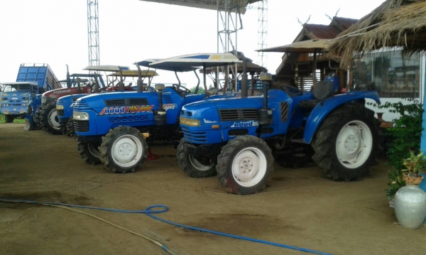 ขายอุปกรณ์การเกษตรมือสองจำนวนมากในราคาที่ท่านเป็นจ้าวของได้ บ้านวังบัว อ คลองขลุง จ กำแพงเพชร สนใจโทร 0813655997 อำพร พาเจริญ ราคาคุยกันได้อีกนะครัย