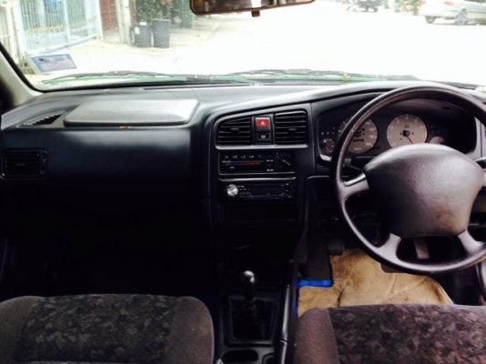 Nissan Primera  ปี97  เกียร์ธรรมดา  ติดแก๊ส  กล็อฟ์ 0804465223