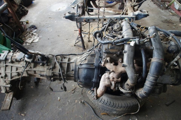 ขายเกียร์4x4ชนKZ 22,000