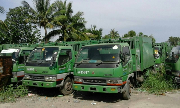 ขายรถบรรทุก 6 ล้อหัวคัสซี MITSUBISHI 130 แรงม้าปี 2550 ยาว 4.30 เมตร ราคา 330000