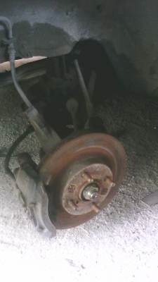 ขายด่วนชุดดุมล้อ หน้า หลัง พร้อมชุดดิสเบรค 4ล้อ