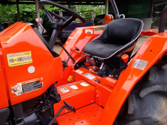 ปัญญาแทรคเตอร์..จัดมาให้ครับ ด่วน!!!คูโบต้า L3408  พร้อมใบมีดคานล่าง