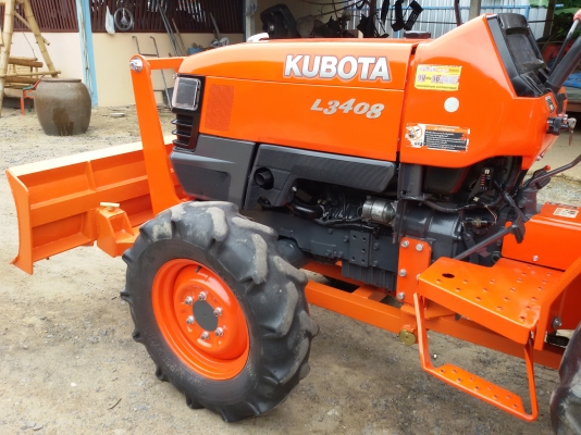 ปัญญาแทรคเตอร์..จัดมาให้ครับ ด่วน!!!คูโบต้า L3408  พร้อมใบมีดคานล่าง