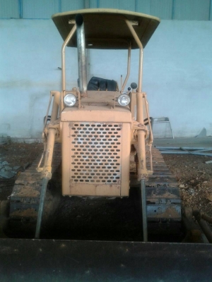 ขายรถแทรคเตอร์ 2 คันๆที่ 1.FIAT AD14 เท่ากับ D6 คันที่ 2 MITSUBISHI BD2F เท่ากับ D20 ราคารวม 2 คัน 350000