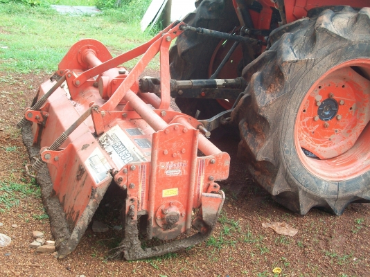 ขายลดราคาไปเลยครับรถไถคูโบต้า L 3608 ปี54รถใช่งานอยู่เล่มทะเบียนพร้อมโอนครับ