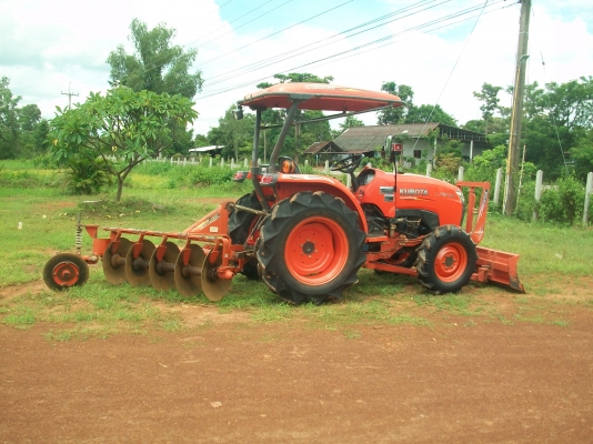 ขายลดราคาไปเลยครับรถไถคูโบต้า L 3608 ปี54รถใช่งานอยู่เล่มทะเบียนพร้อมโอนครับ