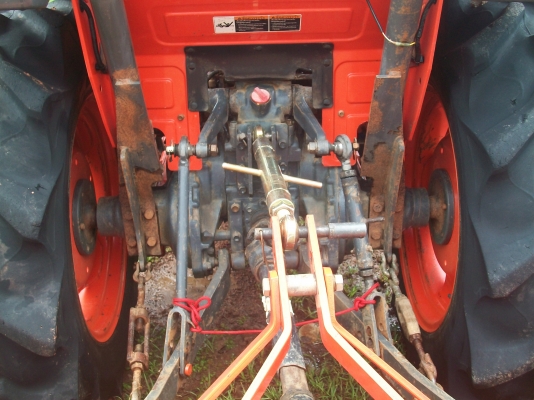 ขายลดราคาไปเลยครับรถไถคูโบต้า L 3608 ปี54รถใช่งานอยู่เล่มทะเบียนพร้อมโอนครับ