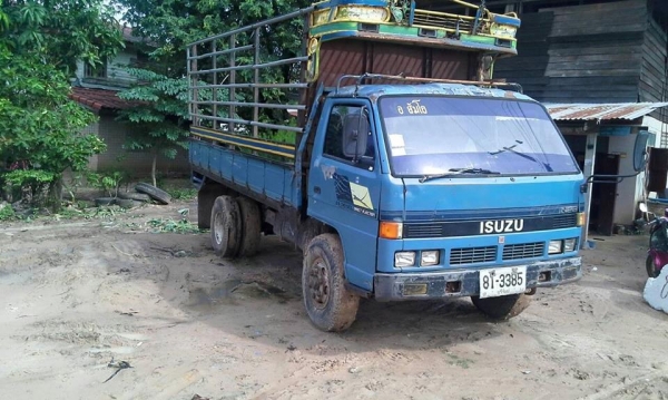 ขาย6ล้อ ISUZU NPR เครื่องดีแคชซีสวย ยางดี ภายในสวย สภาพพร้อมใช้งาน เอกสารพร้อมโอน สนใจโทร 090-8588220คุณนะ 093-3258446คุณบิว ID:narong498 หรือเข้าดูสินค้าอื่นๆได้ที่ www.truck.in.th/498 หรือเพจFacebook ณรงค์ ซื้อขายรถมือสอง (เว็บไซต์ส่วนตัว) หรือFacebook