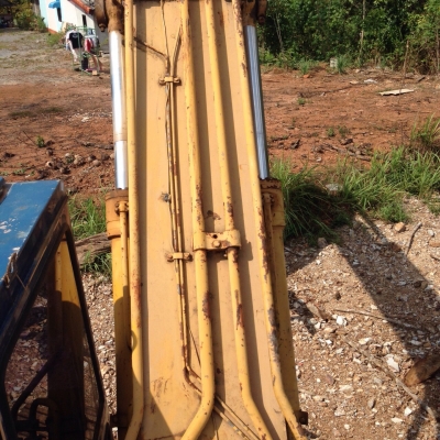 ขายรถแบคโฮ KOMATSU PC200-3 คอลโทรลสั้น ราคา 420000