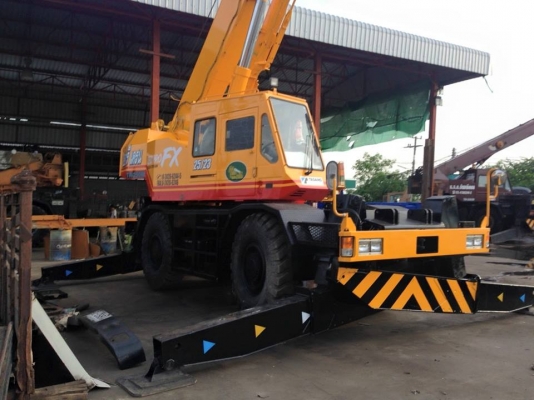 ขายเครน25ตัน M-4 M-5 มีหลายคัน เล่มทะเบียนพร้อมโอน ราคาเริ่มต้นที่ 3ล้าน จัดไฟแนนซ์ได้ สนใจโทร 090-8588220คุณนะ 093-3258446คุณบิว ID:narong498 หรือเข้าดูสินค้าอื่นๆได้ที่ www.truck.in.th/498 หรือเพจFacebook ณรงค์ ซื้อขายรถมือสอง (เว็บไซต์ส่วนตัว) หรือFace