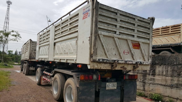 ขายดาวน์รถบรรทุก 22 ล้อพ่วงแม่ลูกดัมพ์ HINO MEGA 380 แรงม้าปี 2557 ลูกพ่วง 3 เพลา ขายดาวน์ 700000