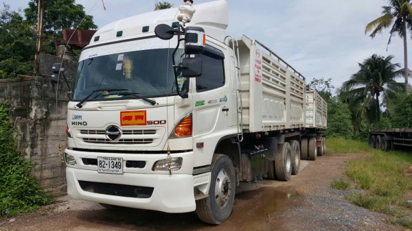 ขายดาวน์รถบรรทุก 22 ล้อพ่วงแม่ลูกดัมพ์ HINO MEGA 380 แรงม้าปี 2557 ลูกพ่วง 3 เพลา ขายดาวน์ 700000