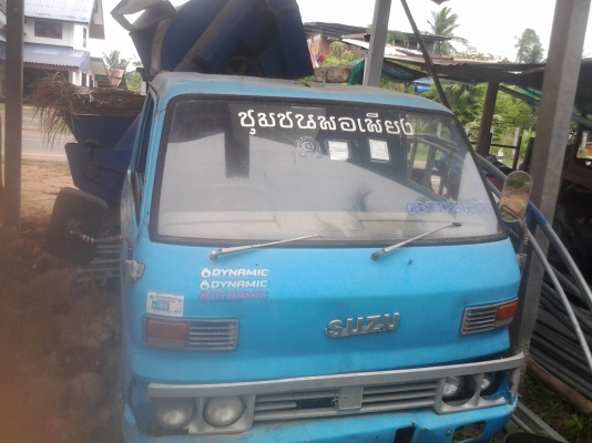 ขายตามสภาพรถนวดข้าว6ล้อTLเครื่องอีซูซุ85แรงช่วงสั้นลดเหลือ68000บาท