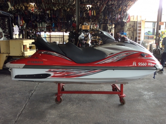 YAMAHA WaveRunner FX 160 Cruiser High Output 4 STROKE ( 152 ชั่วโมง ) ปี05 นำเข้าจากUSA. ขาย 200,000