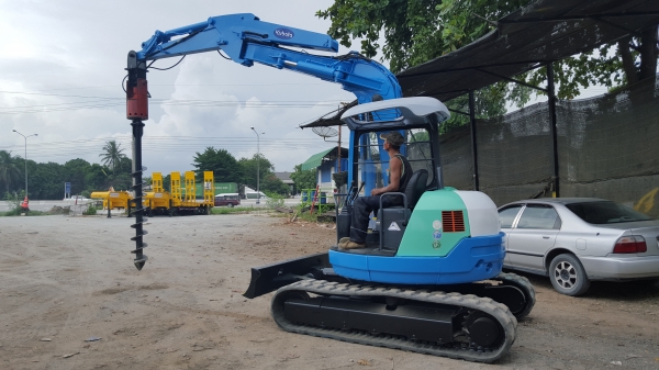 ขายรถขุดkobota502บูมสไลด์ข้างปั๊มนิ้วรุ่นใหญ่ตูดกลม