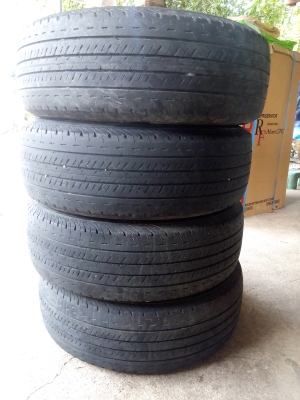 ขายยาง Bridgestone Duravis 611ขนาด 215/65/16 ปี 5112