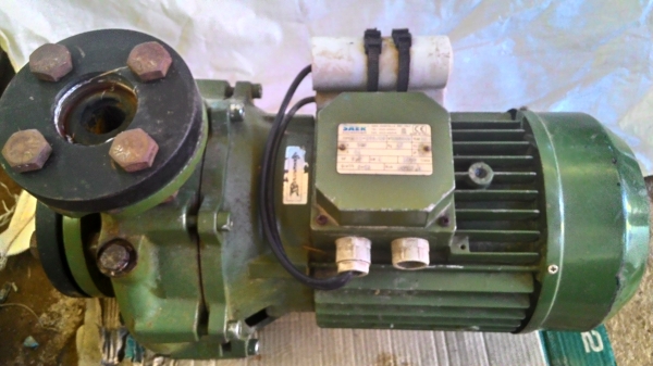 ขายปั๊มหอยโข่งSAER 2นิ้ว2เฟส220Vมอเตอร์5.5เเรง MADE IN ITALY