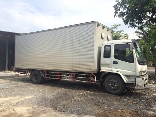 **ขาย**ตู้3บาน _สวยครับ__มี2ใบครับ **ขาย**ตู้3บาน _สวยครับ__มี2ใบครับ