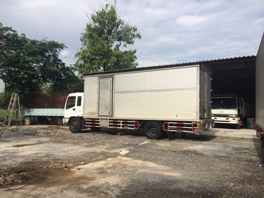 **ขาย**ตู้3บาน _สวยครับ__มี2ใบครับ **ขาย**ตู้3บาน _สวยครับ__มี2ใบครับ