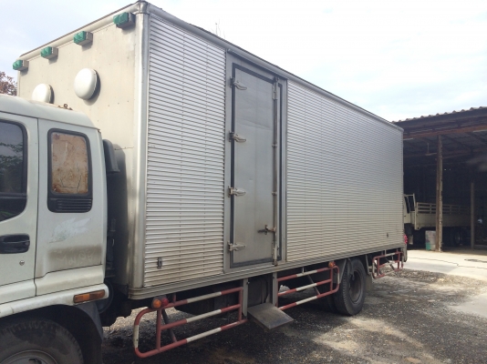 **ขาย**ตู้3บาน _สวยครับ__มี2ใบครับ **ขาย**ตู้3บาน _สวยครับ__มี2ใบครับ