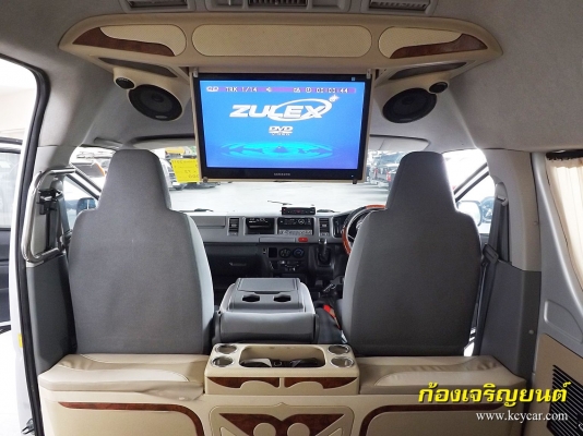 TOYOTA HIACE COMMUTER 2.5 D4D ปี 2010