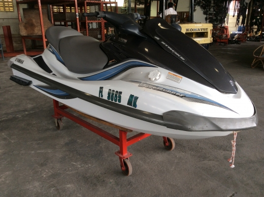 YAMAHA WaveRunner FX Cruiser 4 STROKE ( 131 ชั่วโมง ) ปี04 นำเข้าจากUSA. ขาย 180,000