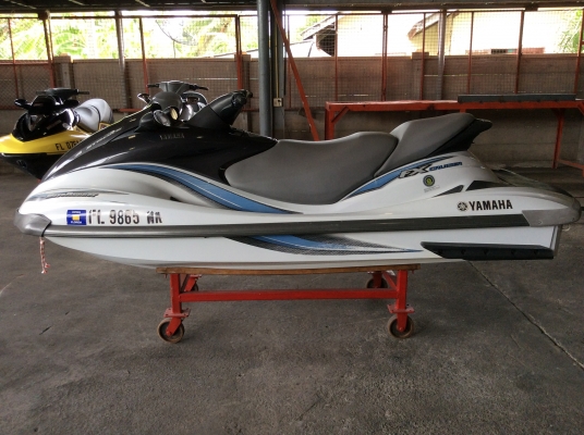 YAMAHA WaveRunner FX Cruiser 4 STROKE ( 131 ชั่วโมง ) ปี04 นำเข้าจากUSA. ขาย 180,000