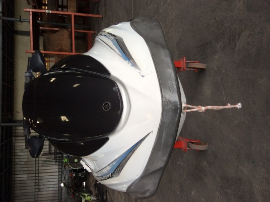 YAMAHA WaveRunner FX Cruiser 4 STROKE ( 131 ชั่วโมง ) ปี04 นำเข้าจากUSA. ขาย 180,000