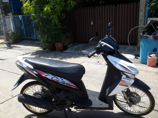 ขายฮอนด้าคลิกปี49สตาร์ทมือติดง่าย