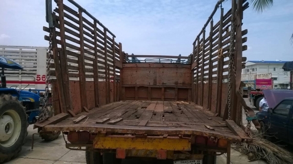 ขาย 10 ล้อหัวยาว 2 เพลา ช่วงล่างใหญ่จัมโบ้ เครื่อง EH700 168 แรงม้า คัสซีดี สโลว์เกียร์กลาง ทะเบียนพร้อมโอน ราคาคุยกันได้