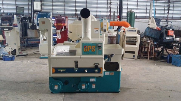 เครื่องสีข้าวกล้องเก่าญี่ปุ่น  SATAKE  รุ่น GPS 350BX (3)  สภาพสวยเครื่องพร้อมใช้งาน  ไม่เคยใช้งานในไทย